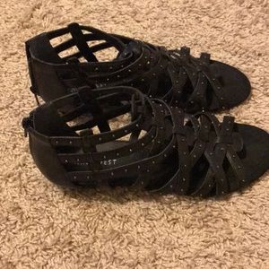 Black Nine West Gladiator sandal size 6